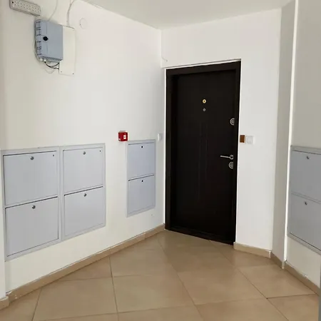 V.i.p. Apartment *